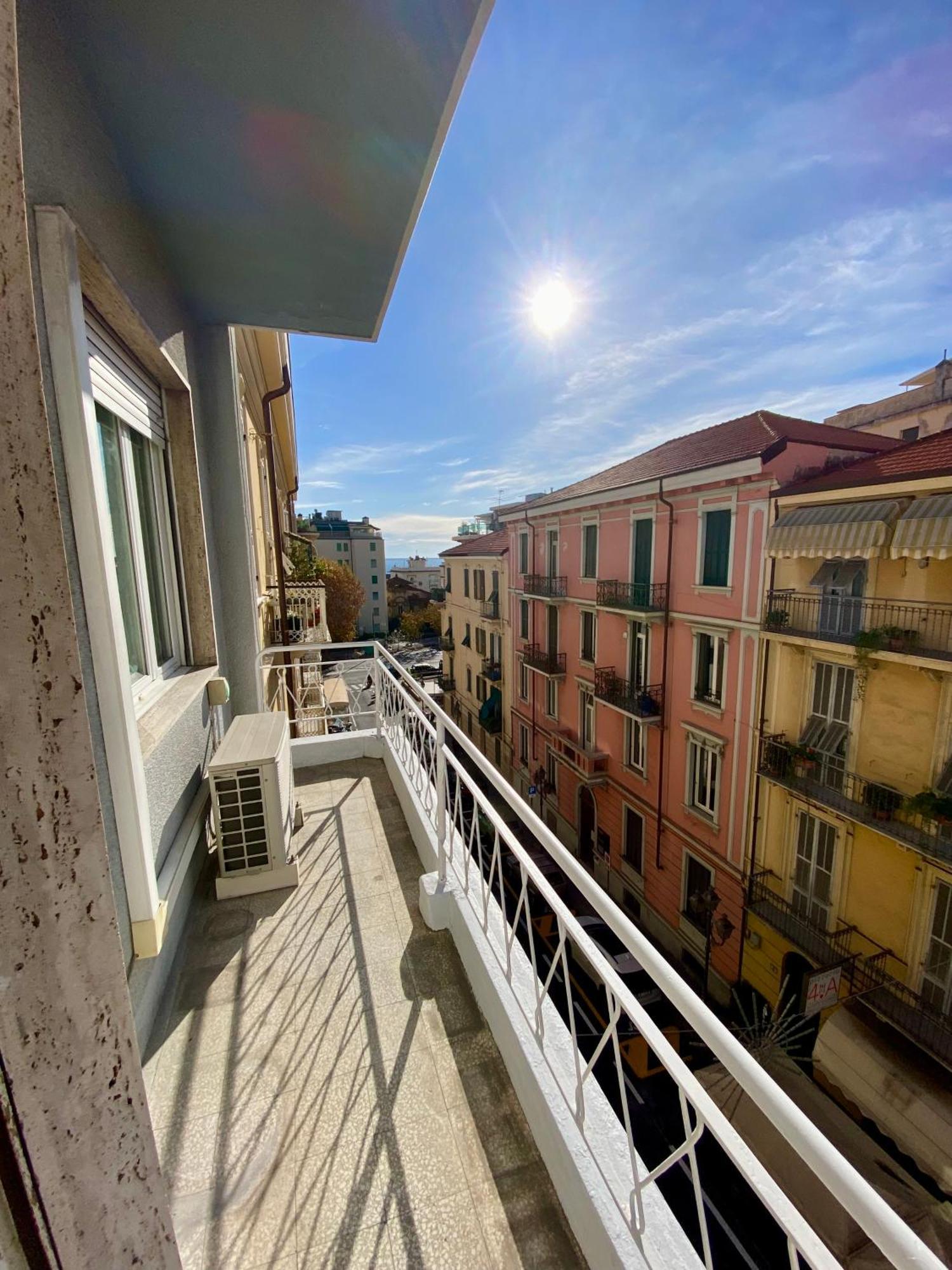 Appartamento Via XX Settembre Sanremo Exterior foto